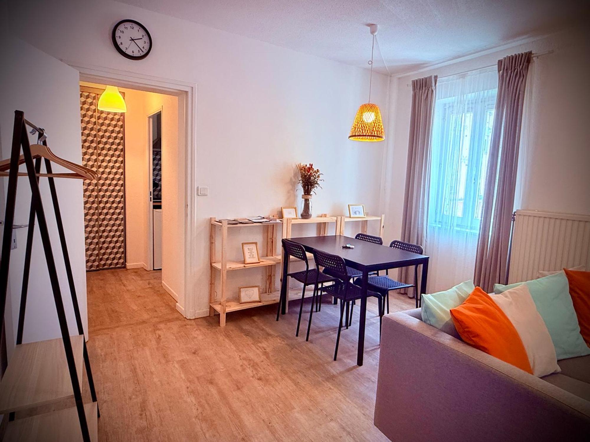 Apartment 50M2-Free Private Parking-Self Check In !! Appartement 50M2 Intramuros-Parking Prive Gratuit-Arrivee Autonome!! Avinyon Dış mekan fotoğraf